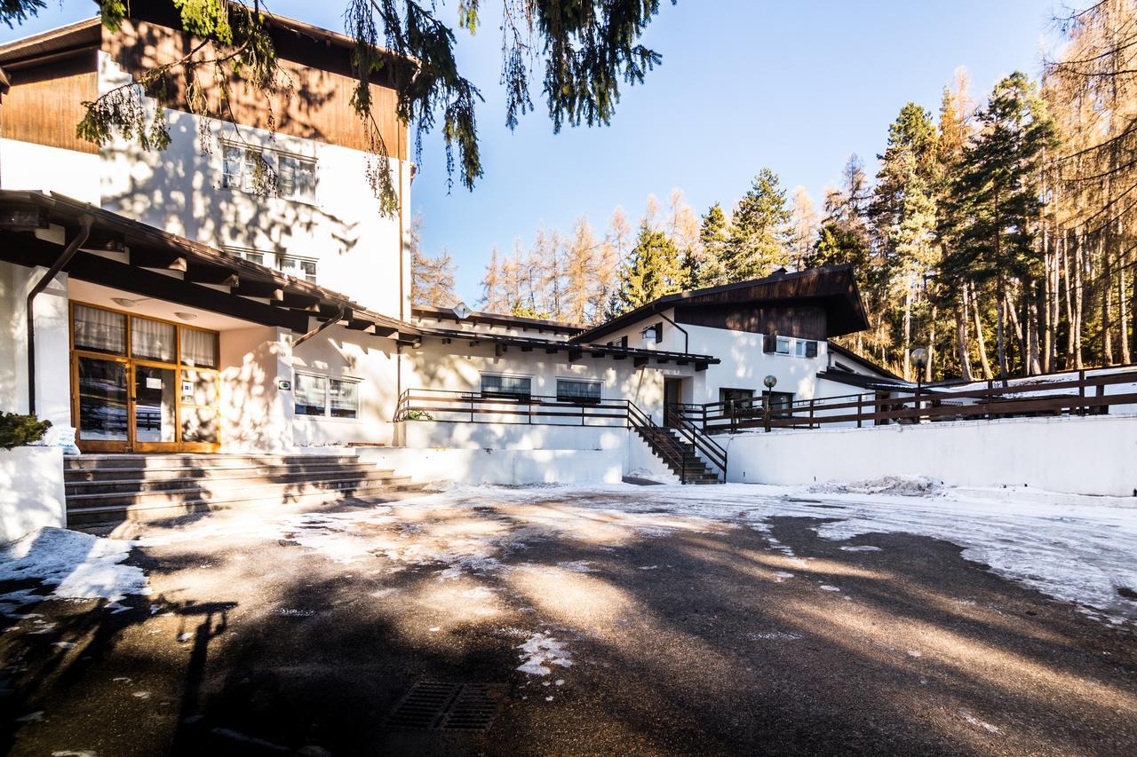 Royal Hotel Paolino Cavareno Eksteriør bilde